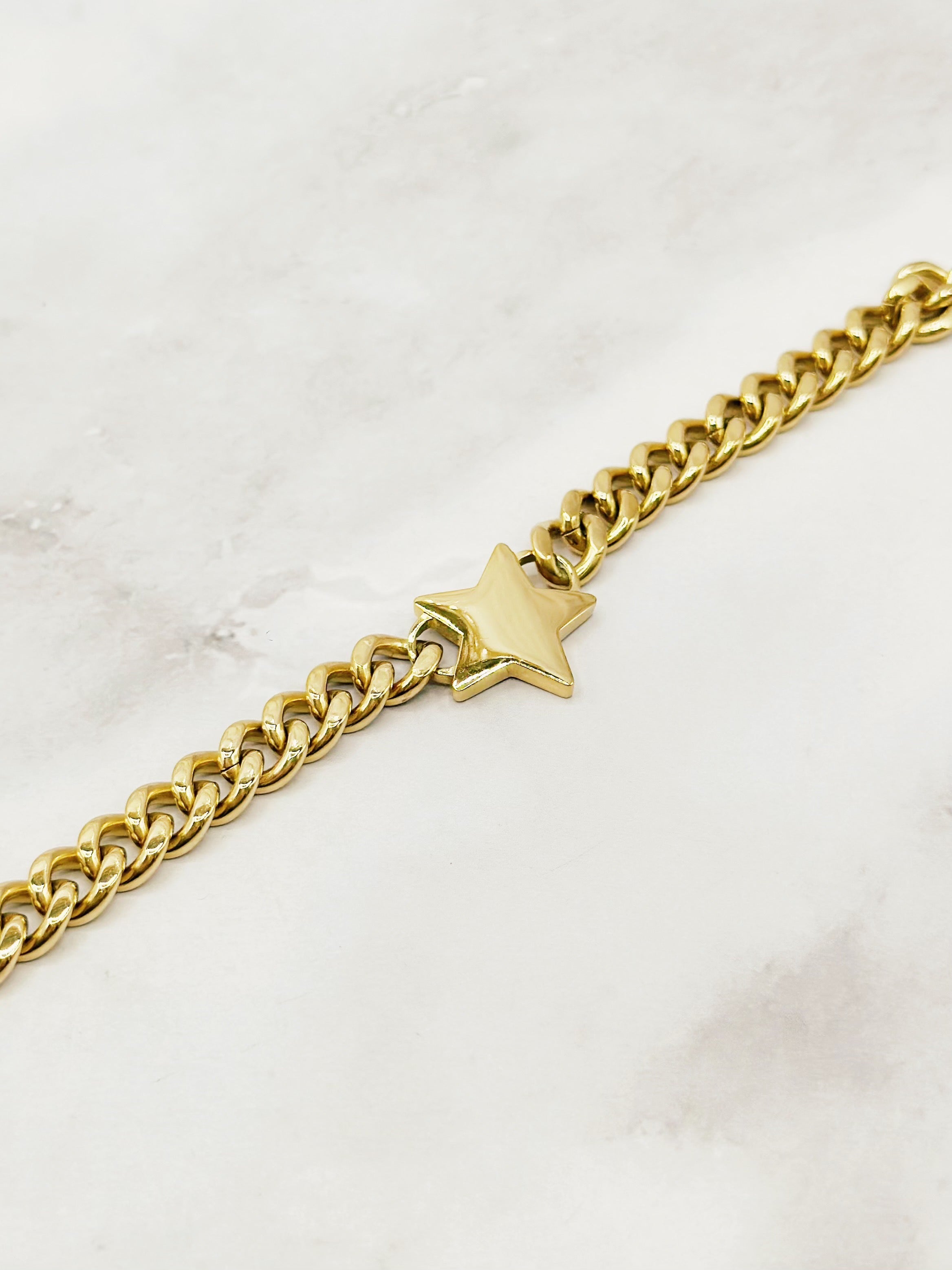 The Star Chain Bracelet in Gold