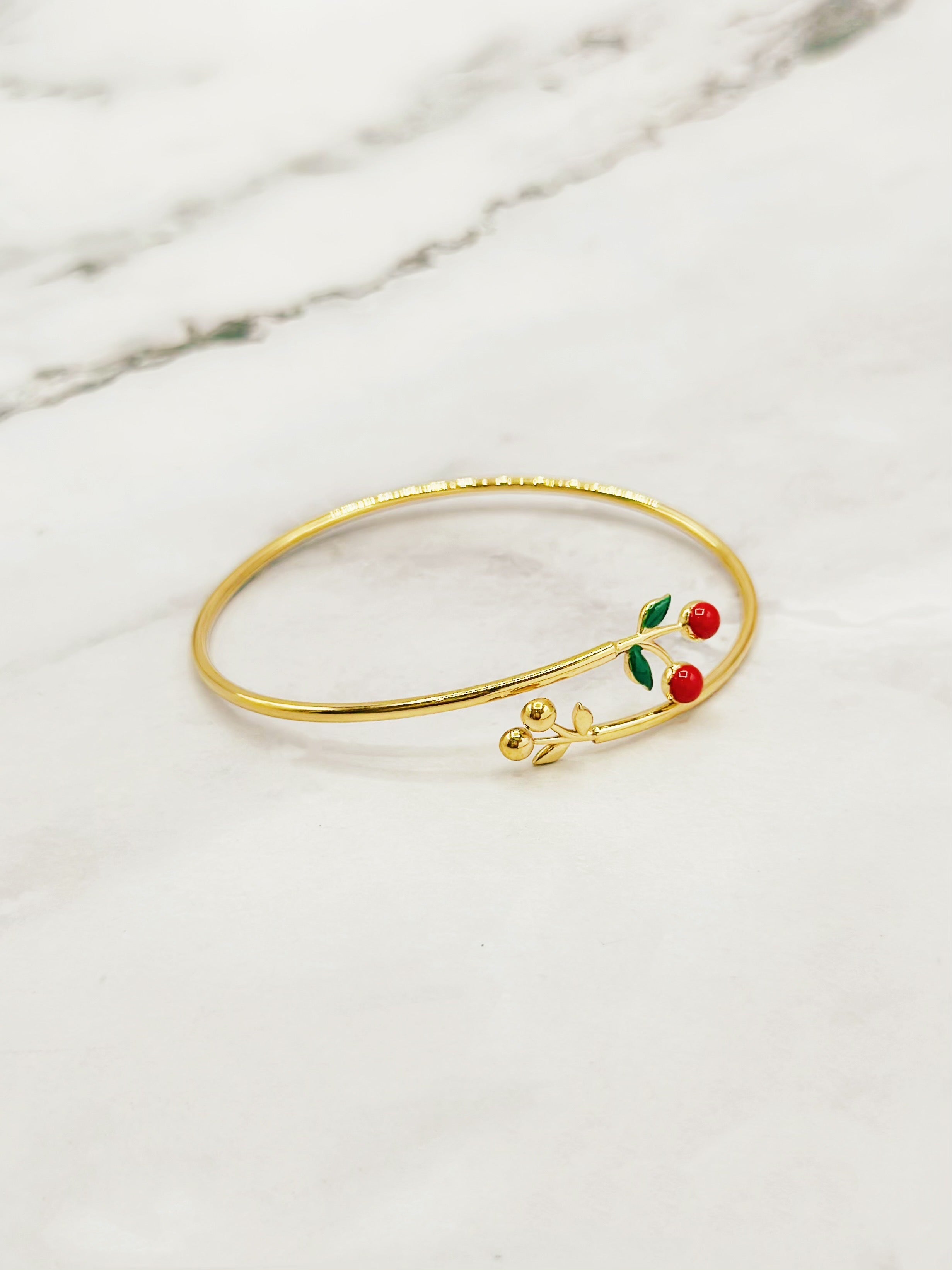 The Cherry Double Layered Bracelet in Gold