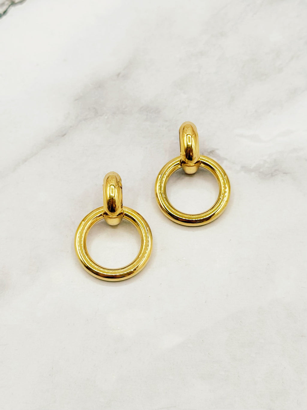 The Double Hoop Earrings in Gold