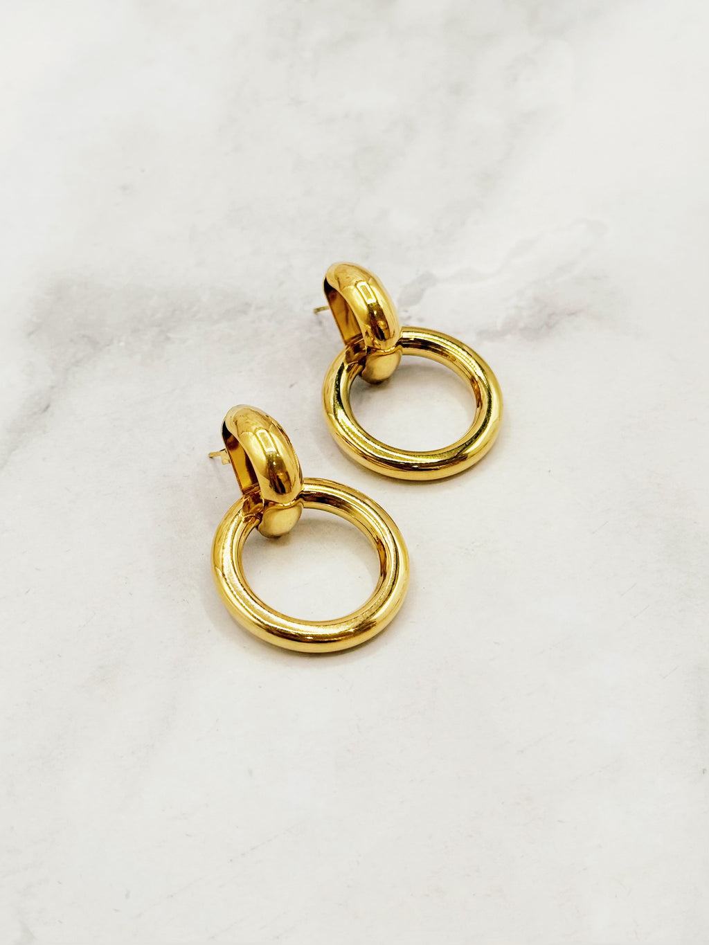 The Double Hoop Earrings in Gold